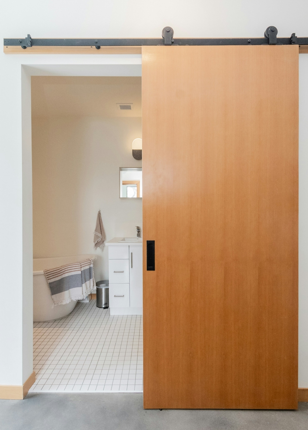 jon-stebbe-qI13qAzUbvo-unsplash